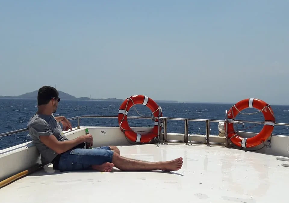 „Imádok viharos időben, nagy hullámok között úszni”